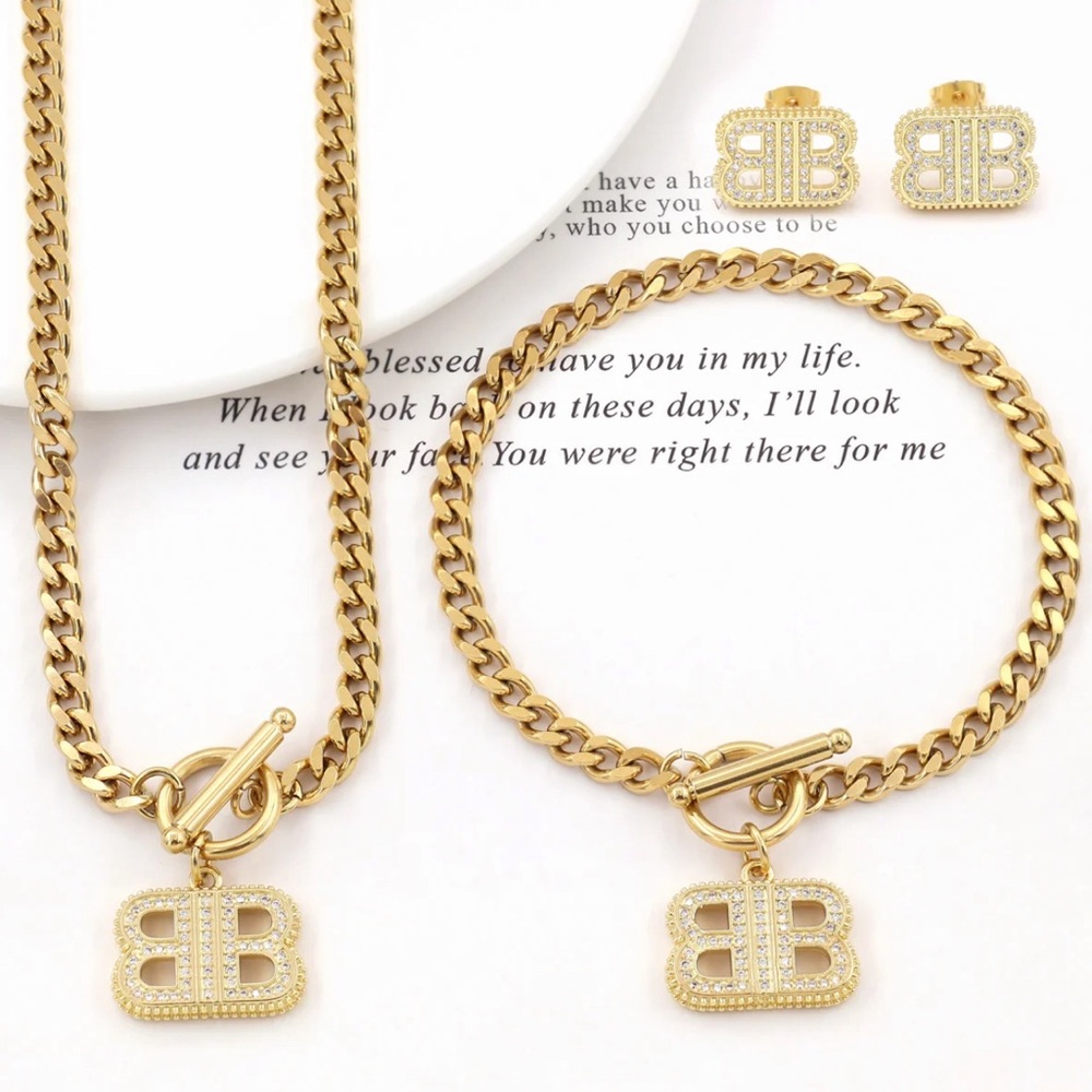 Beautiful stainless steel jewelry set